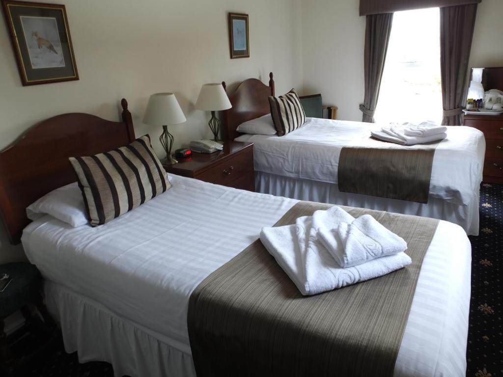 Rusland Pool Hotel Bouth Room photo